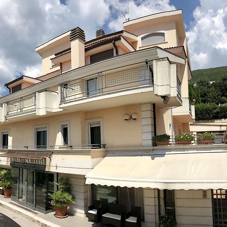 Hotel Sollievo - San Gennaro San Giovanni Rotondo Eksteriør billede