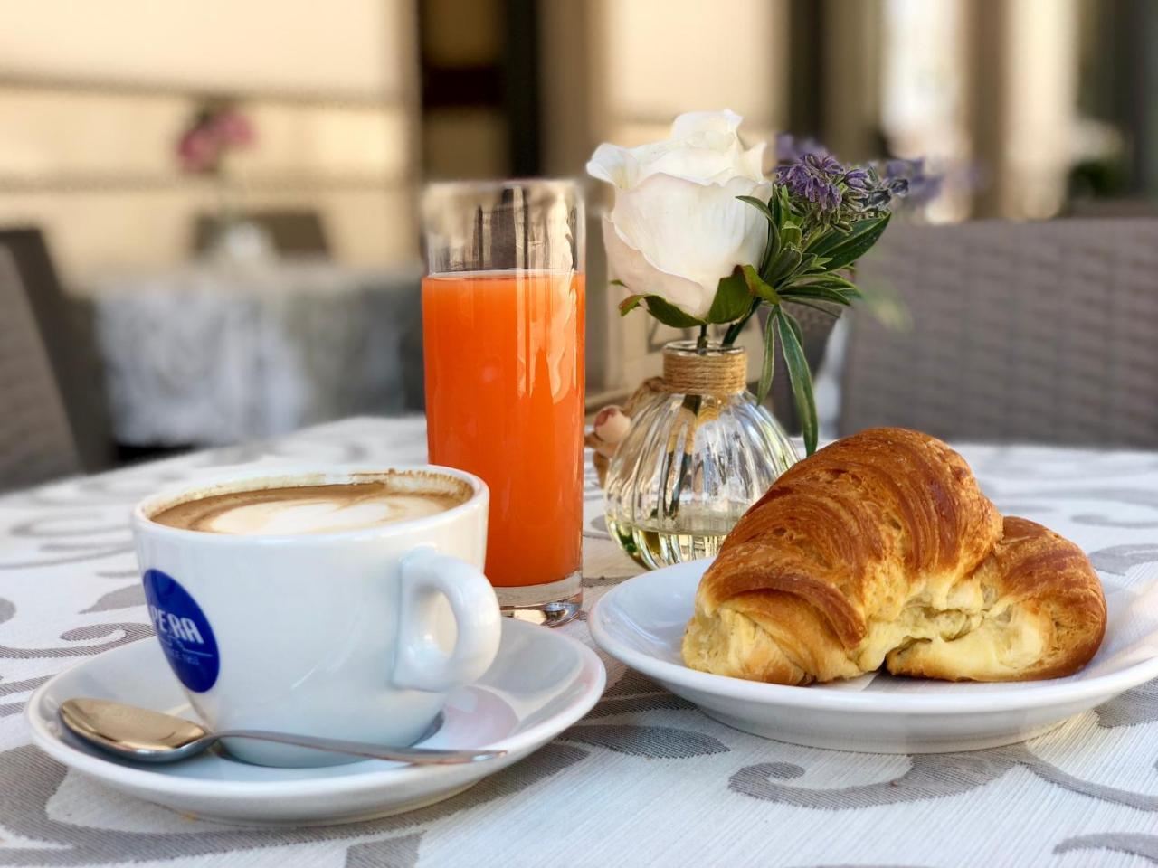 Hotel Sollievo - San Gennaro San Giovanni Rotondo Eksteriør billede