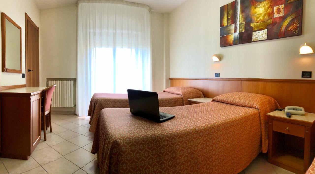Hotel Sollievo - San Gennaro San Giovanni Rotondo Eksteriør billede
